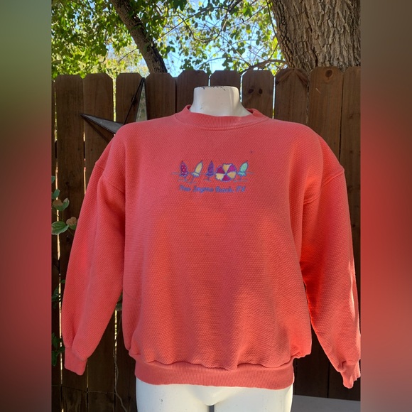 Vintage Tops - Vintage New Smyrna Beach sweatshirt size Medium.